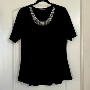 Fashion to Figure short sleeve peplum top with collar accents size 1X